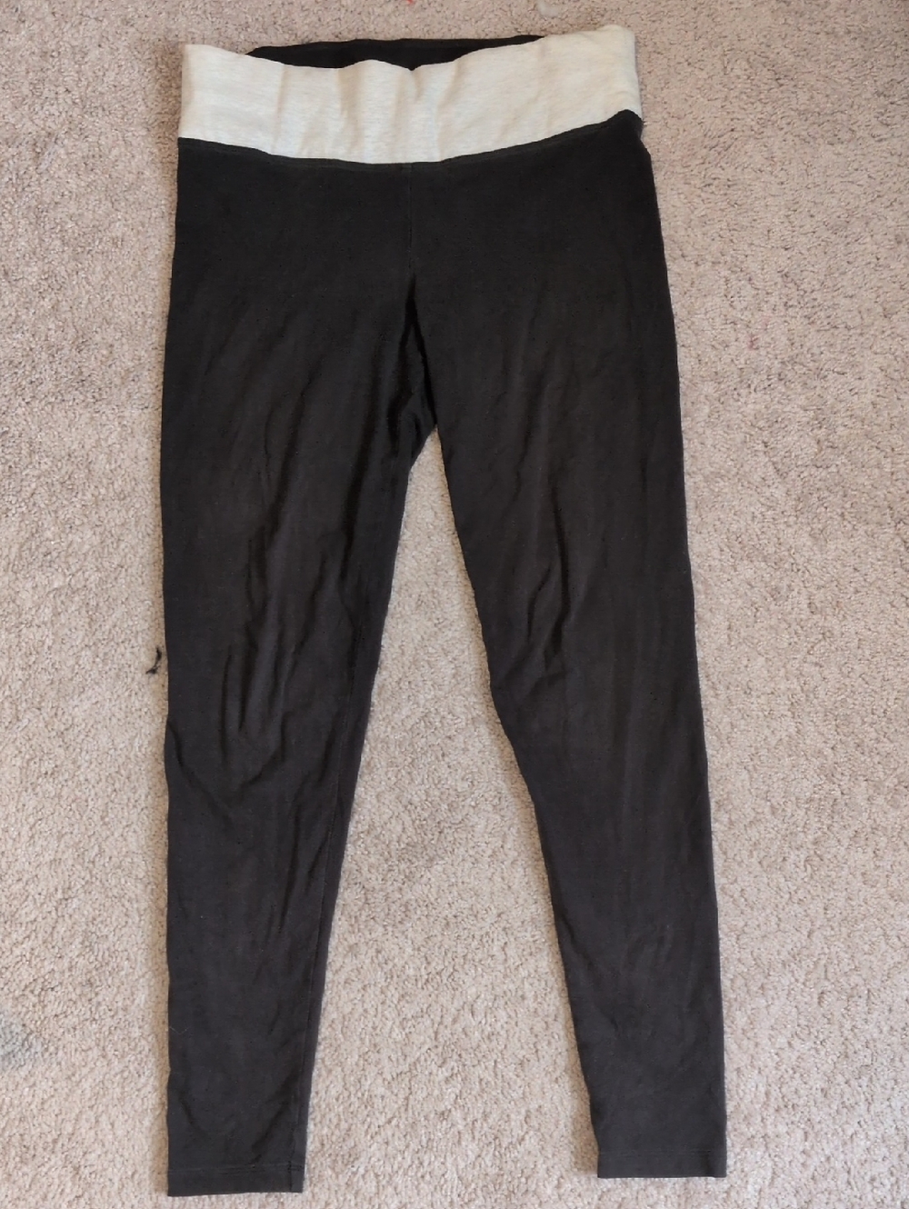 Victoria's Secret PINK Yoga Black Leggings with White Logo